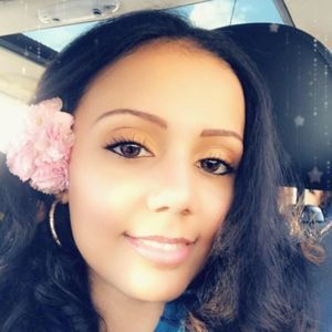 Meet your Posher, Noelia